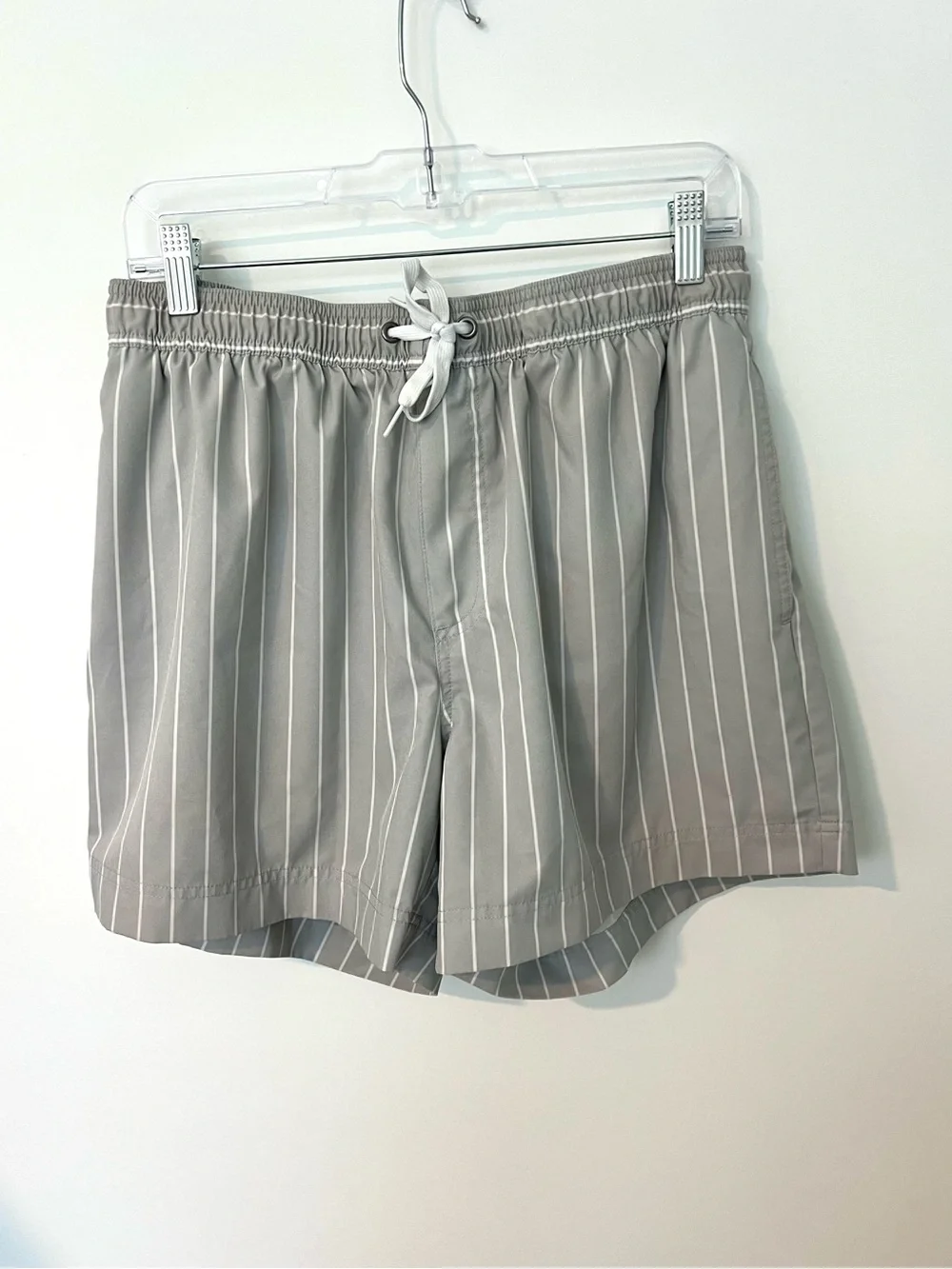Nordstrom Men's Gray White Stripe Swim Trunks Size Large